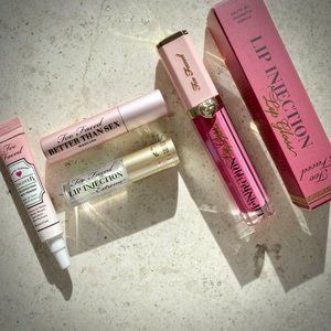 NWT Bundle of 4 Too Faced Makeup Items: Lip Injection, Primer, Mascara